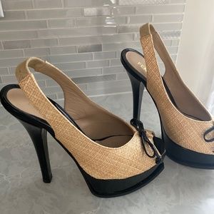 Original Fendi  shoes made in Italy- size 5